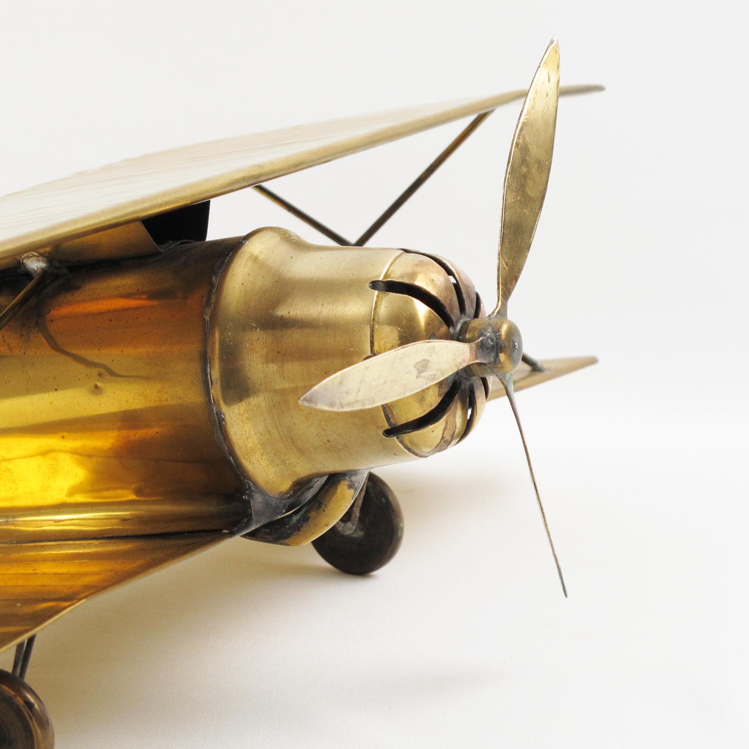 Art nouveau Maquette de biplan en laiton de la Première Guerre mondiale Modèle réduit d'aviation en vente