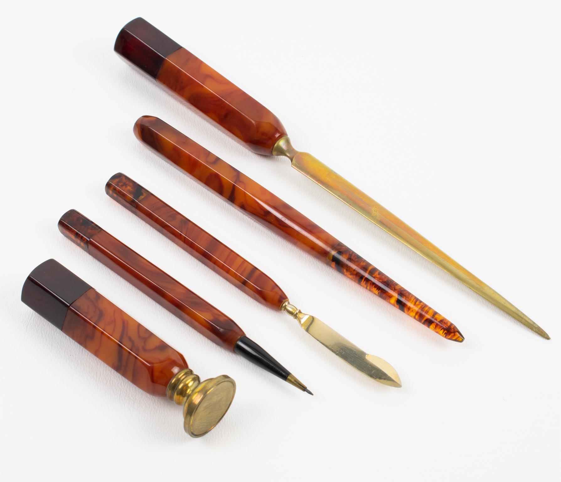 Art Deco Bakelit Schreibtisch Schreibzubehör, 5 Pieces in Schachtel, Frankreich 1930er Jahre (Art déco) im Angebot