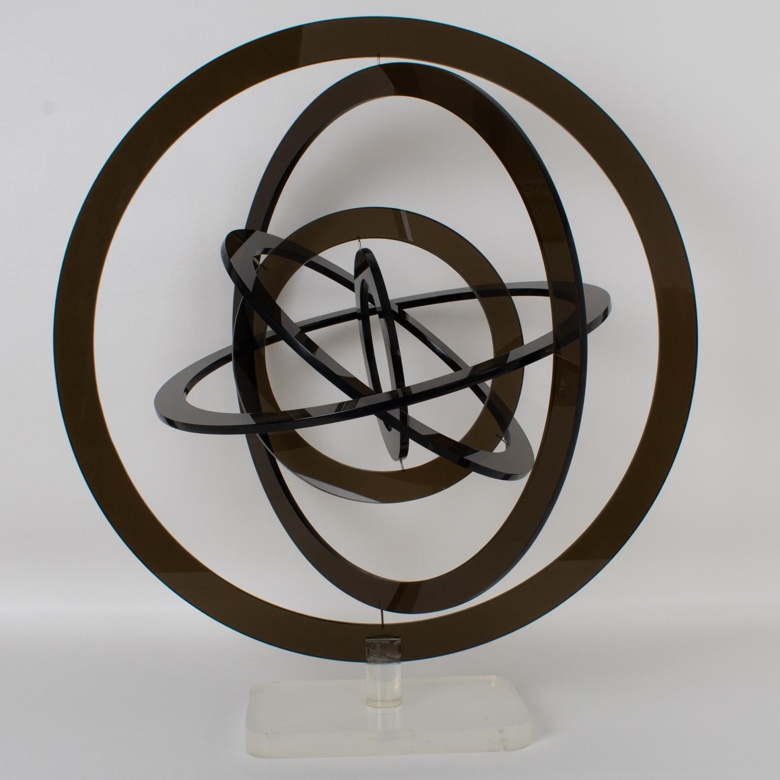 Astrolabio modernista in lucite grigia, scultura cinetica dell'orbita celeste, circa 1970 in vendita 4