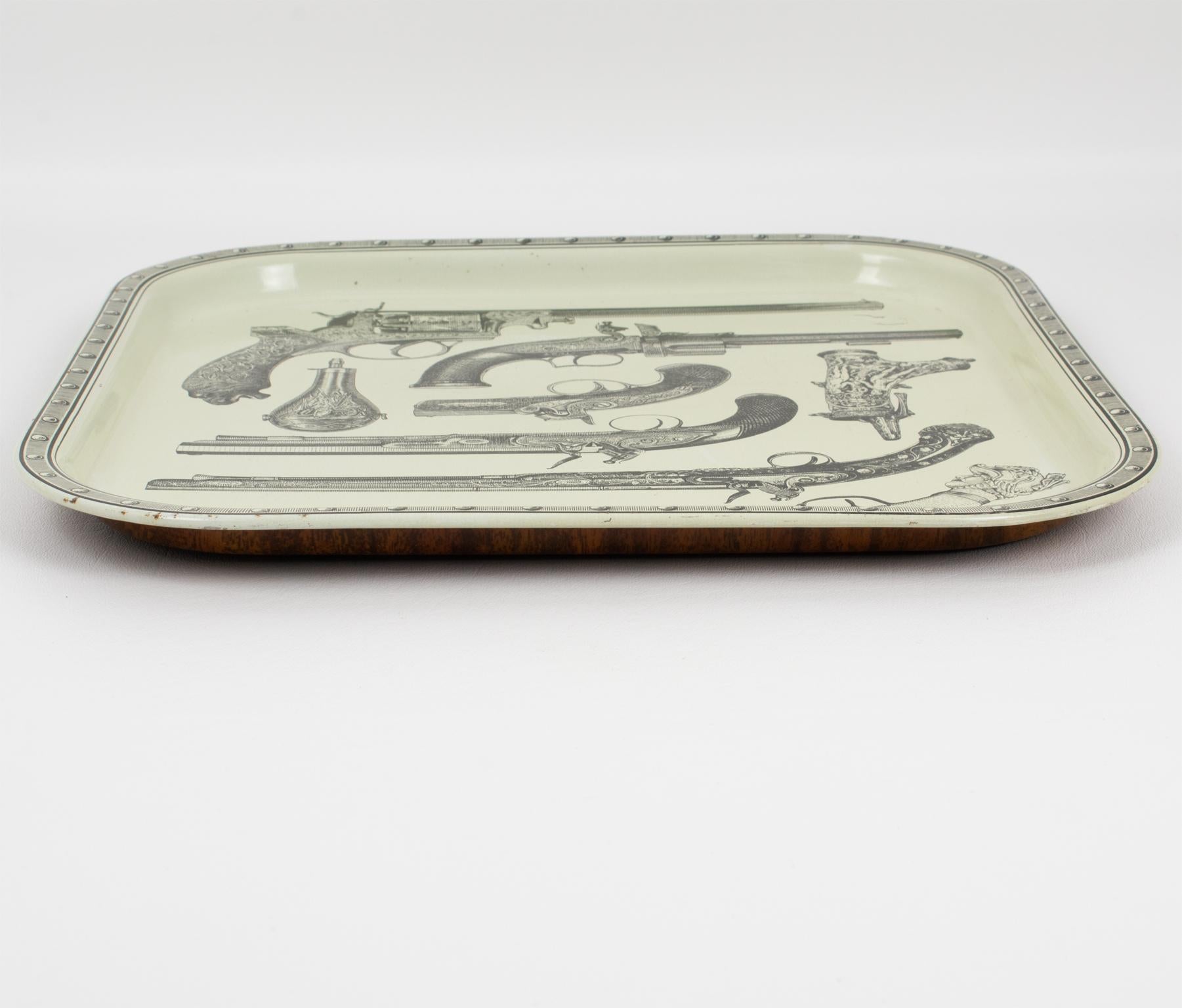 Pistols and Old Guns Barware Metal Serving Tray, circa 1960 For Sale 1