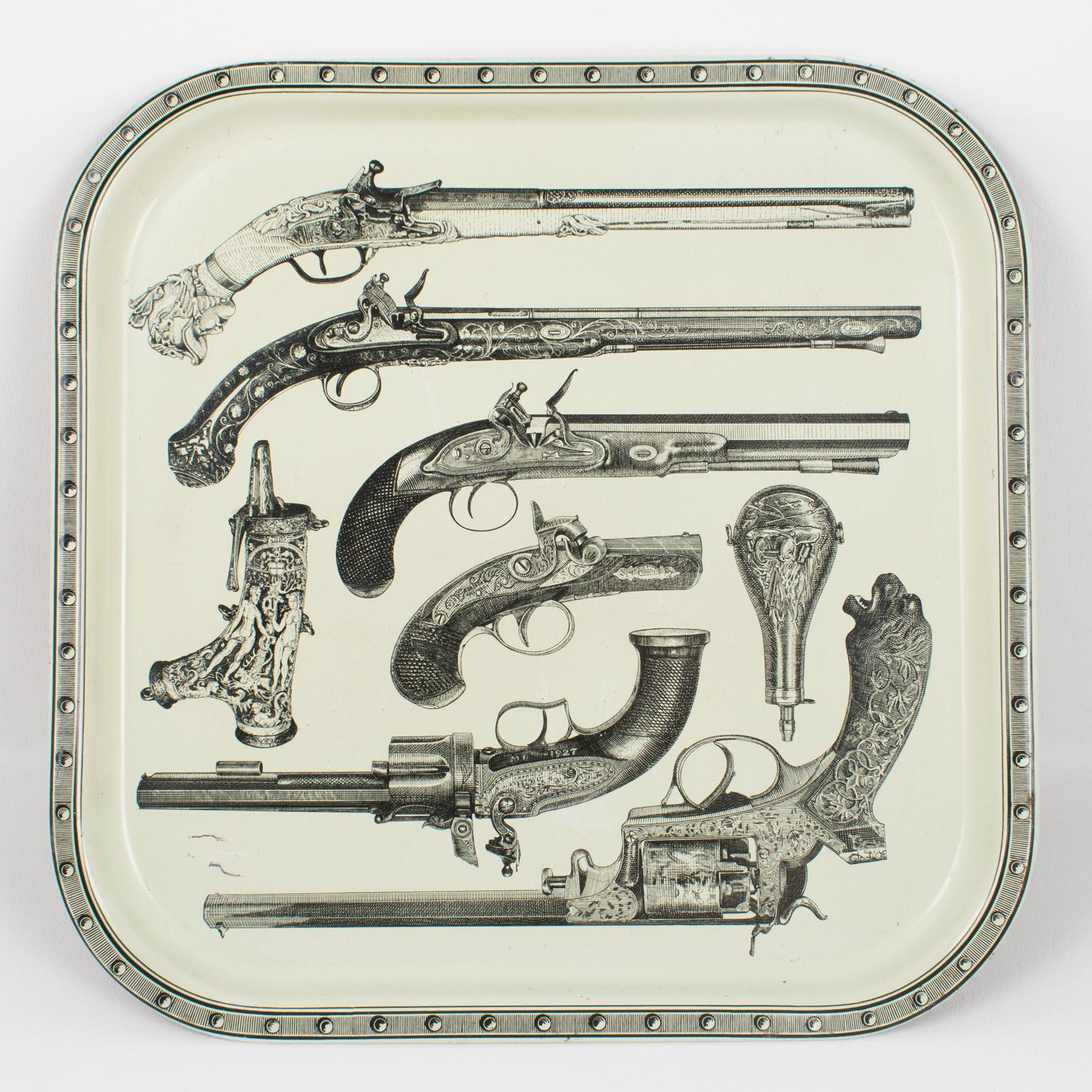 Pistols and Old Guns Barware Metal Serving Tray, circa 1960 For Sale 3