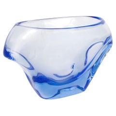 Vaso in cristallo blu in stile modernista di Daum France, intorno al 1950