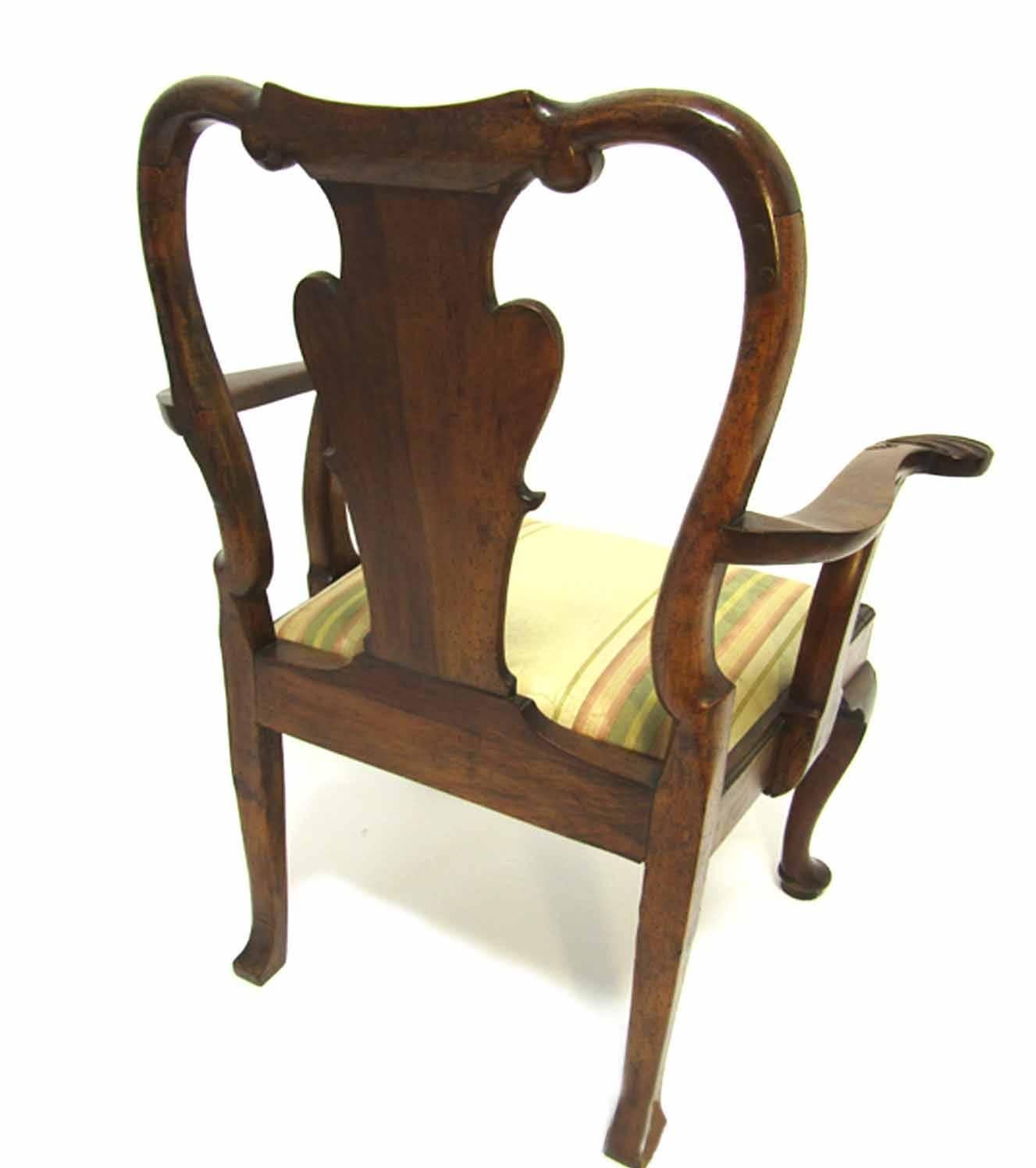 18th Century George I Period Carved Walnut Armchair For Sale 1