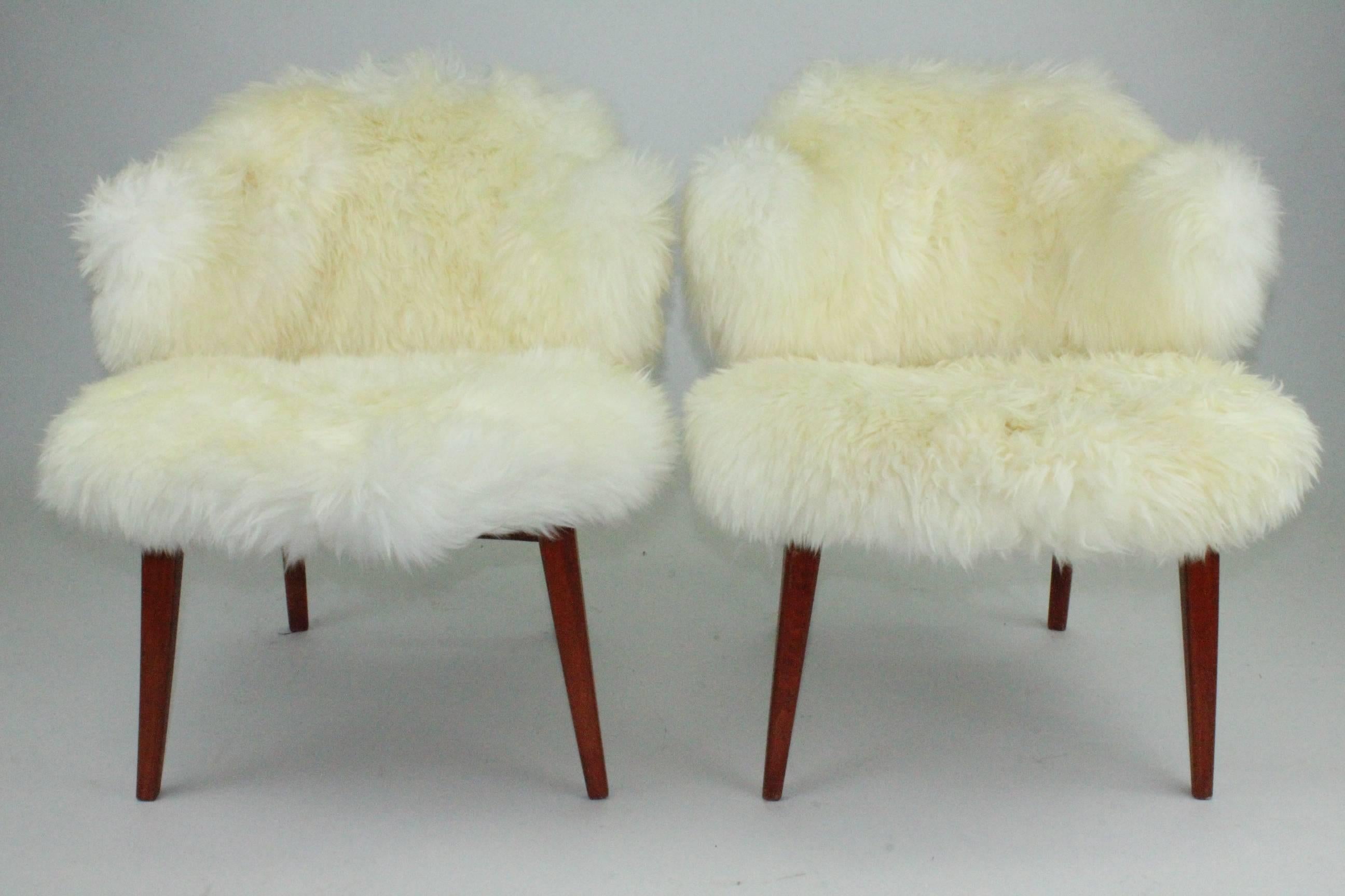 Pair of Ib Kofod-Larsen Shell Chairs Dressed in Swedish Long Haired Sheepskin In Good Condition In Skanninge, SE