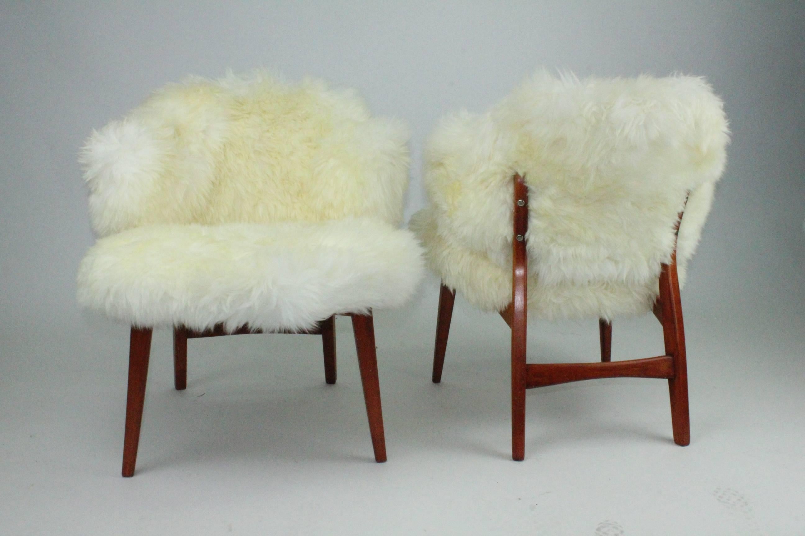 Scandinavian Modern Pair of Ib Kofod-Larsen Shell Chairs Dressed in Swedish Long Haired Sheepskin