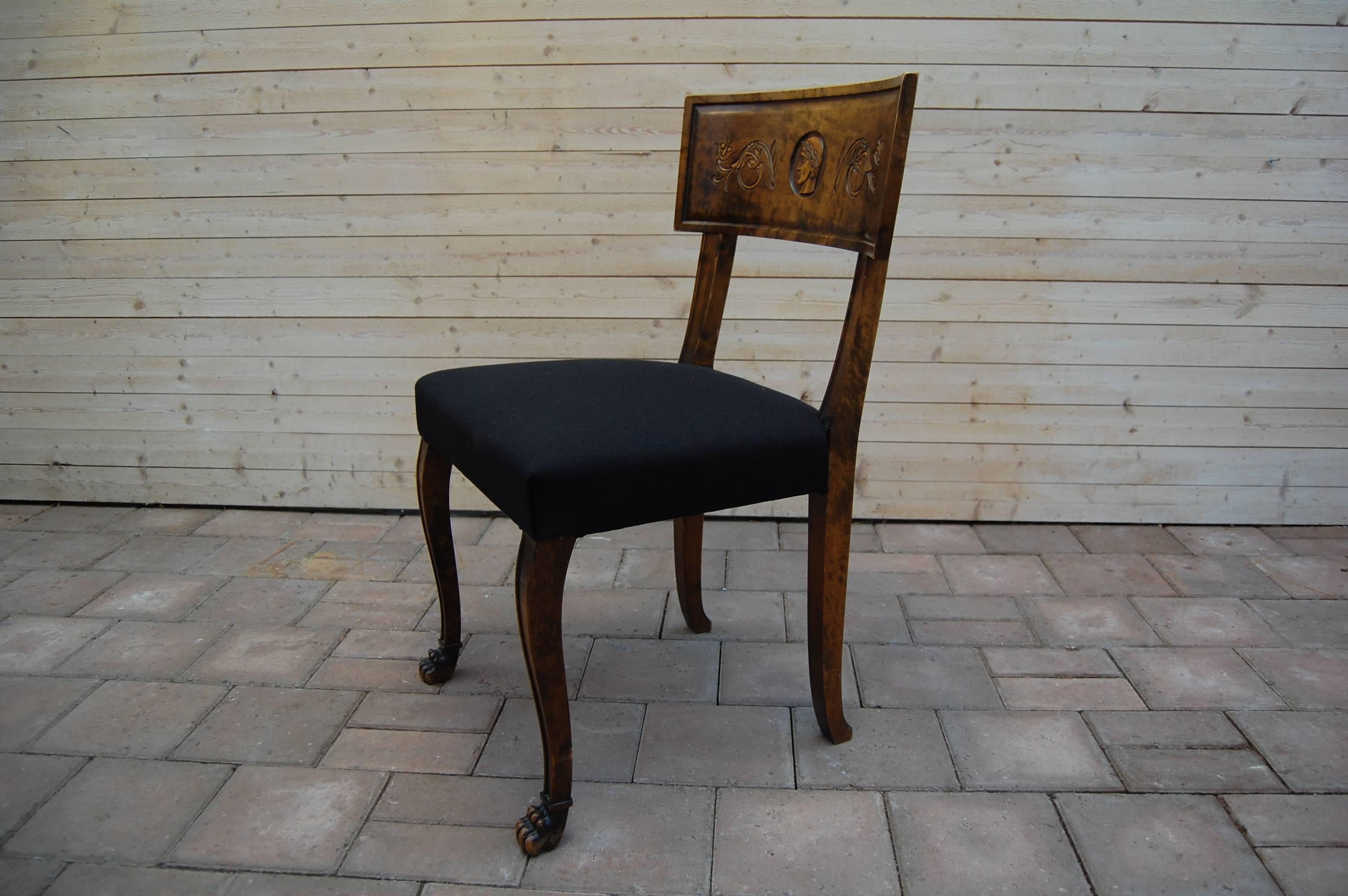 Set of Four Swedish Grace Klismos Chairs by Eugen Höglund in Birch In Excellent Condition In Skanninge, SE