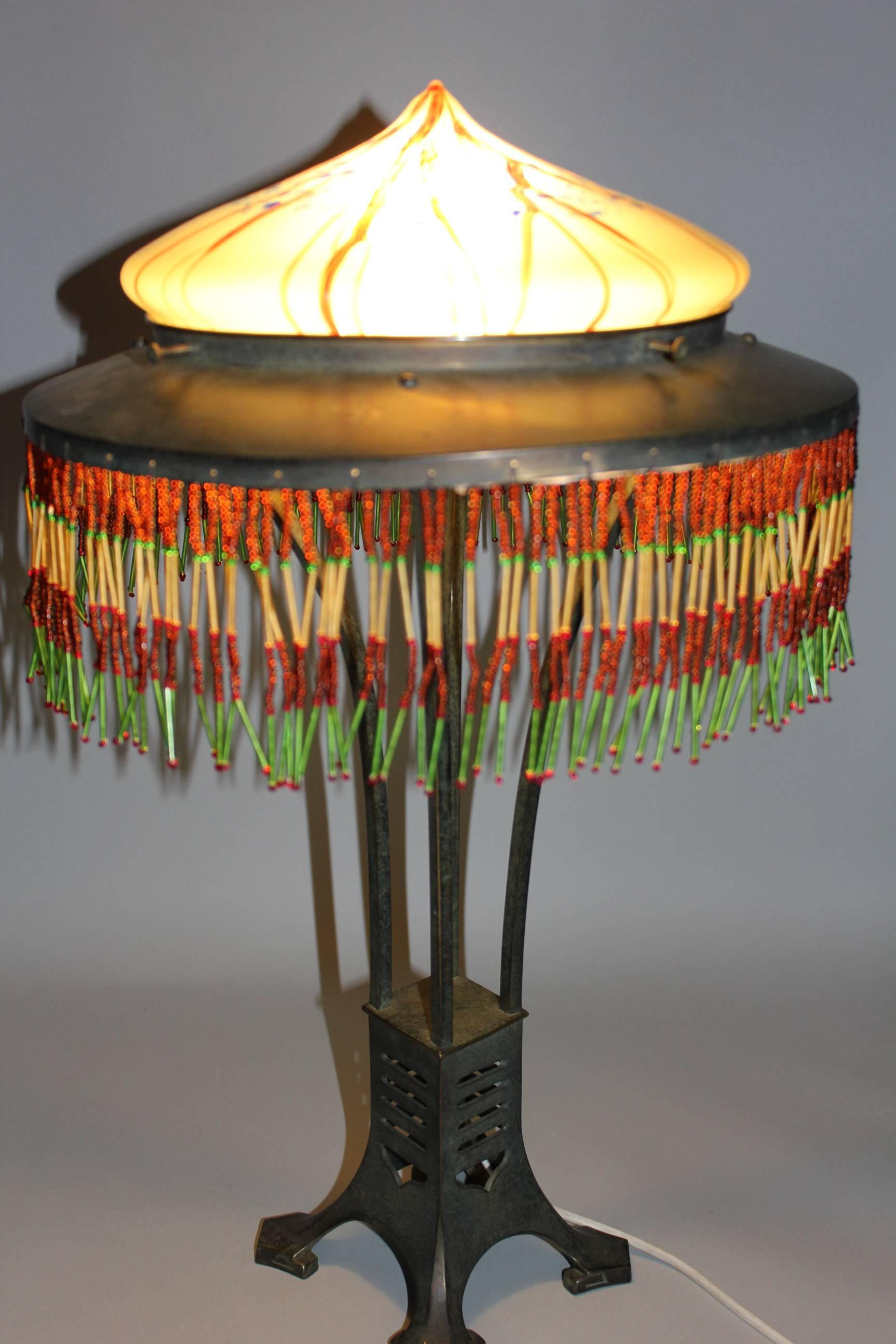 Early 20th Century Austrian Jugend Bronze Table Lamp For Sale 3