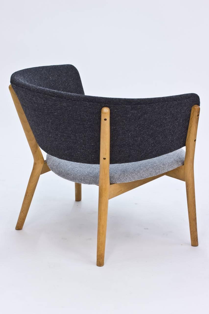 Pair of Lounge Chairs by Nanna Ditzel In Excellent Condition In Stockholm, SE