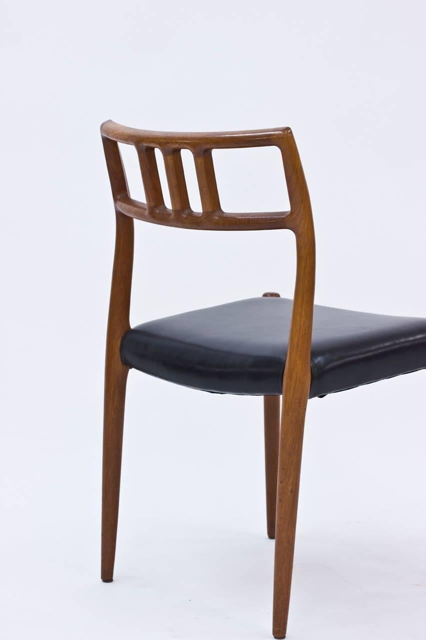 Set of Six Rosewood and Black Leather Dining Chairs by Niels O. Møller In Excellent Condition In Stockholm, SE