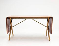 Cross-legged Dining Table by Hans J. Wegner