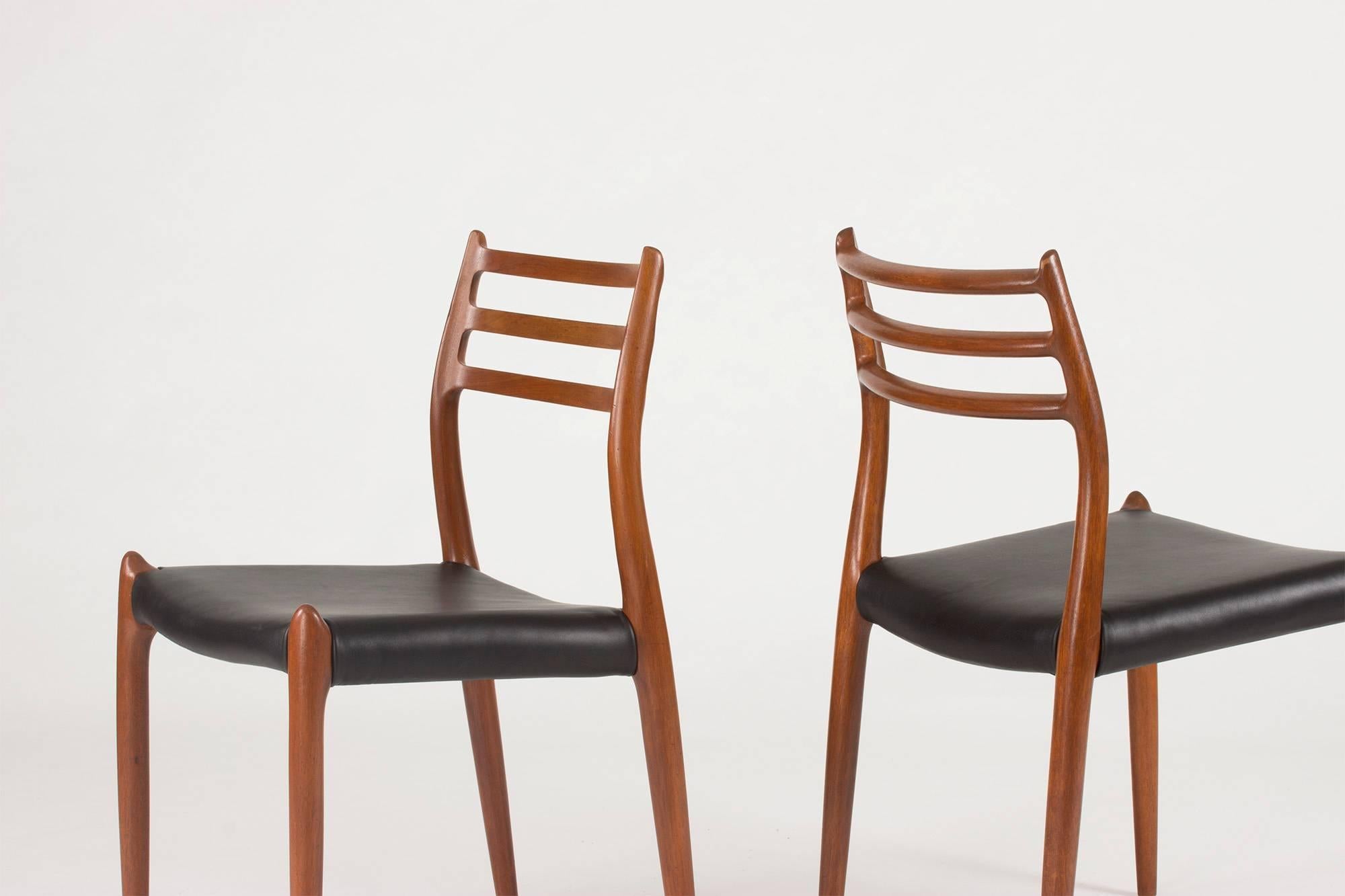 Set of Eight Teak Dining Chairs by Niels O. Møller In Excellent Condition In Stockholm, SE