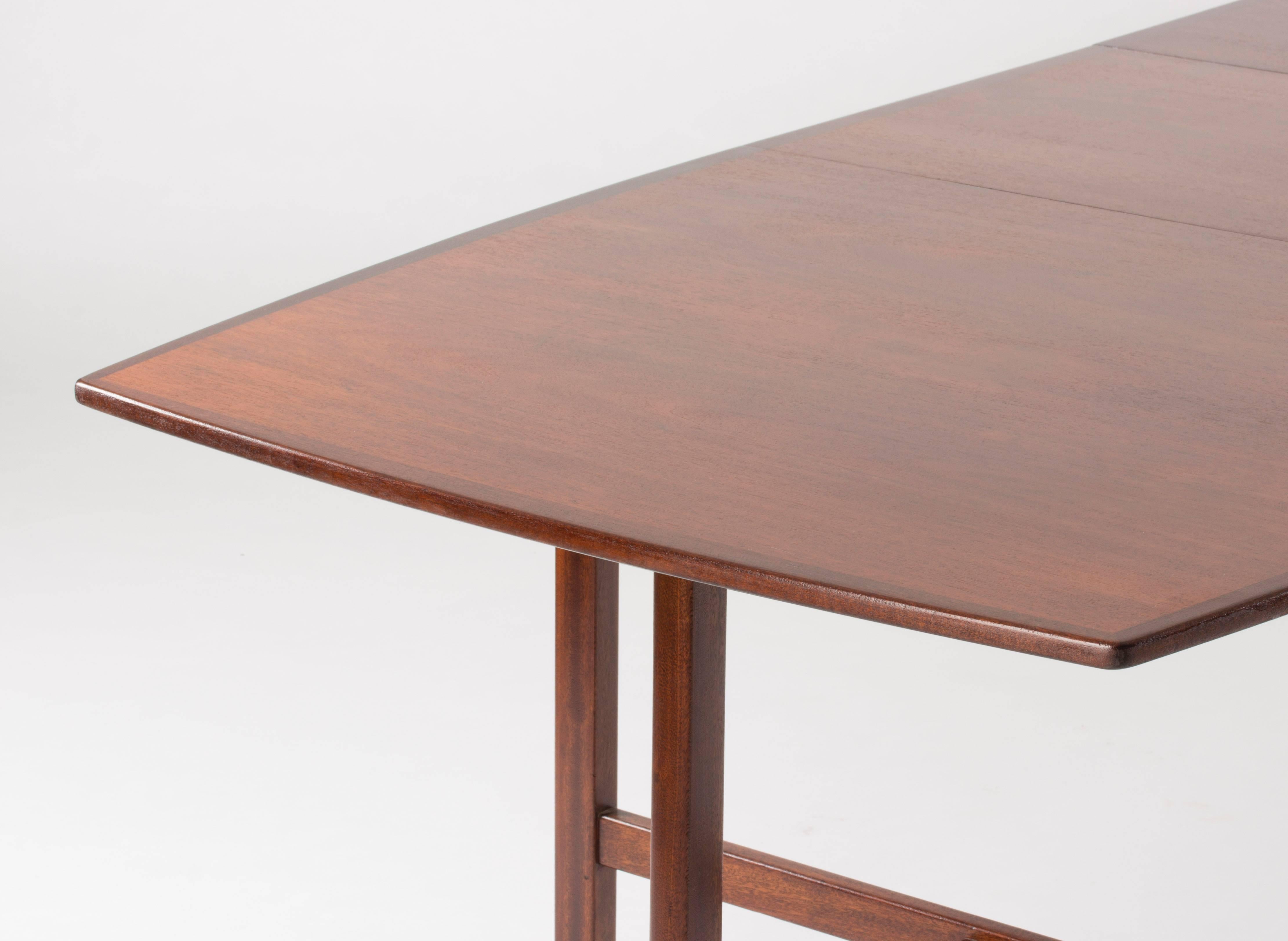 Mahogany Dining Table by Carl-Axel Acking In Excellent Condition In Stockholm, SE