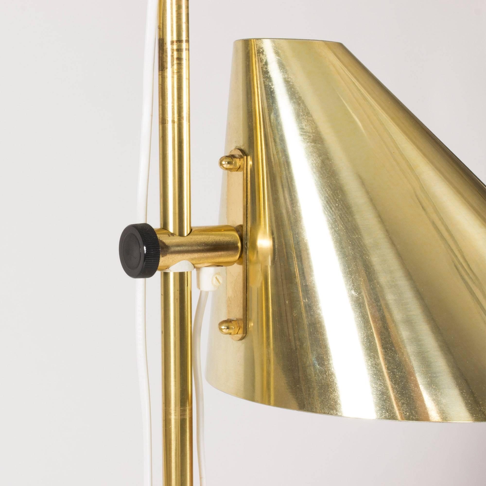 Double Shade Brass Floor Lamp by Hans Agne Jakobsson In Excellent Condition In Stockholm, SE