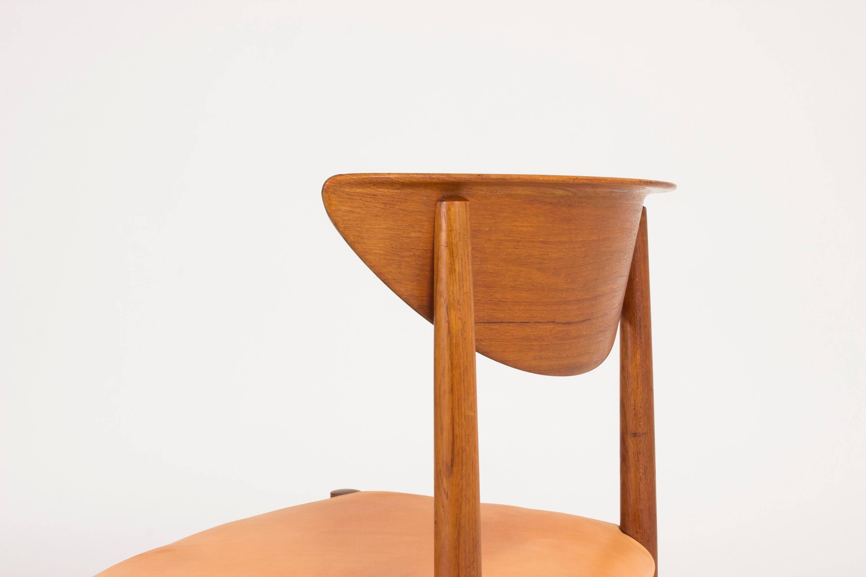 Mid-20th Century Set of Ten Dining Chairs by Peter Hvidt and Orla Mølgaard