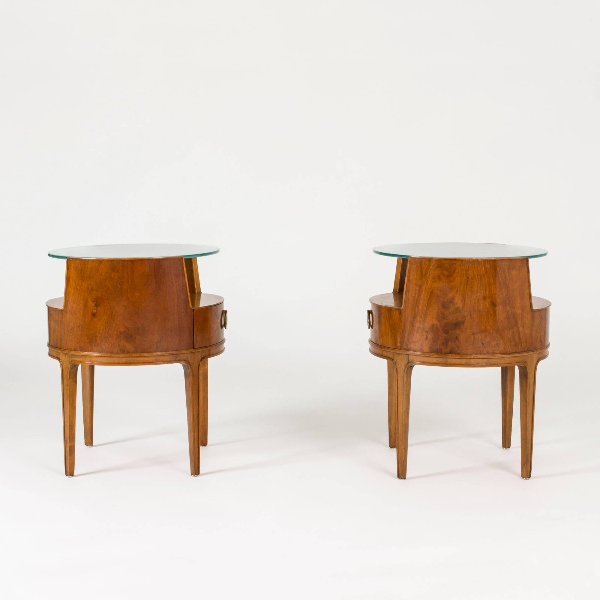 Scandinavian Modern Pair of Mahogany and Glass Bedside Tables by Axel Larsson