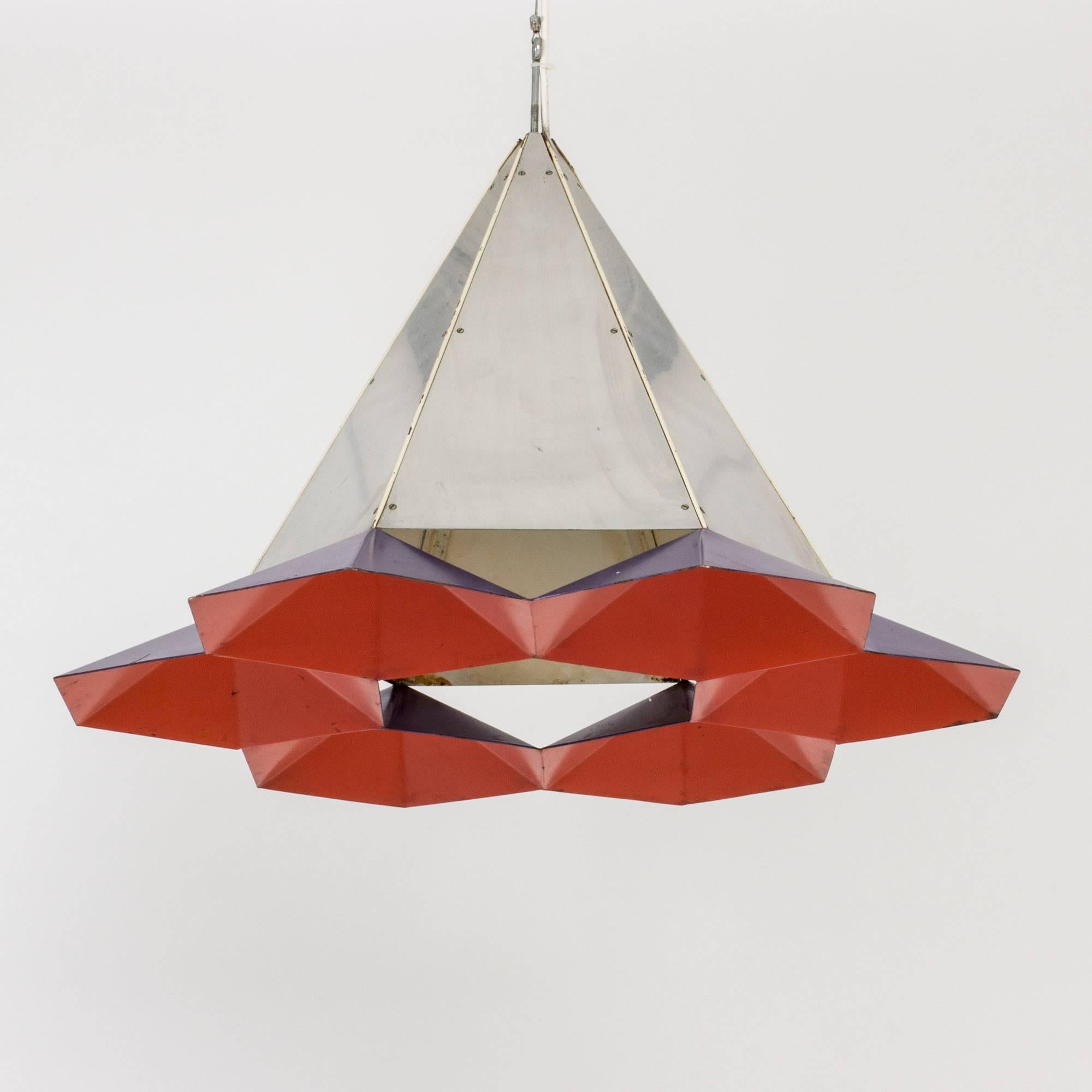 Scandinavian Modern Metal Pendant Lamp in the Style of Simon Henningsen For Sale