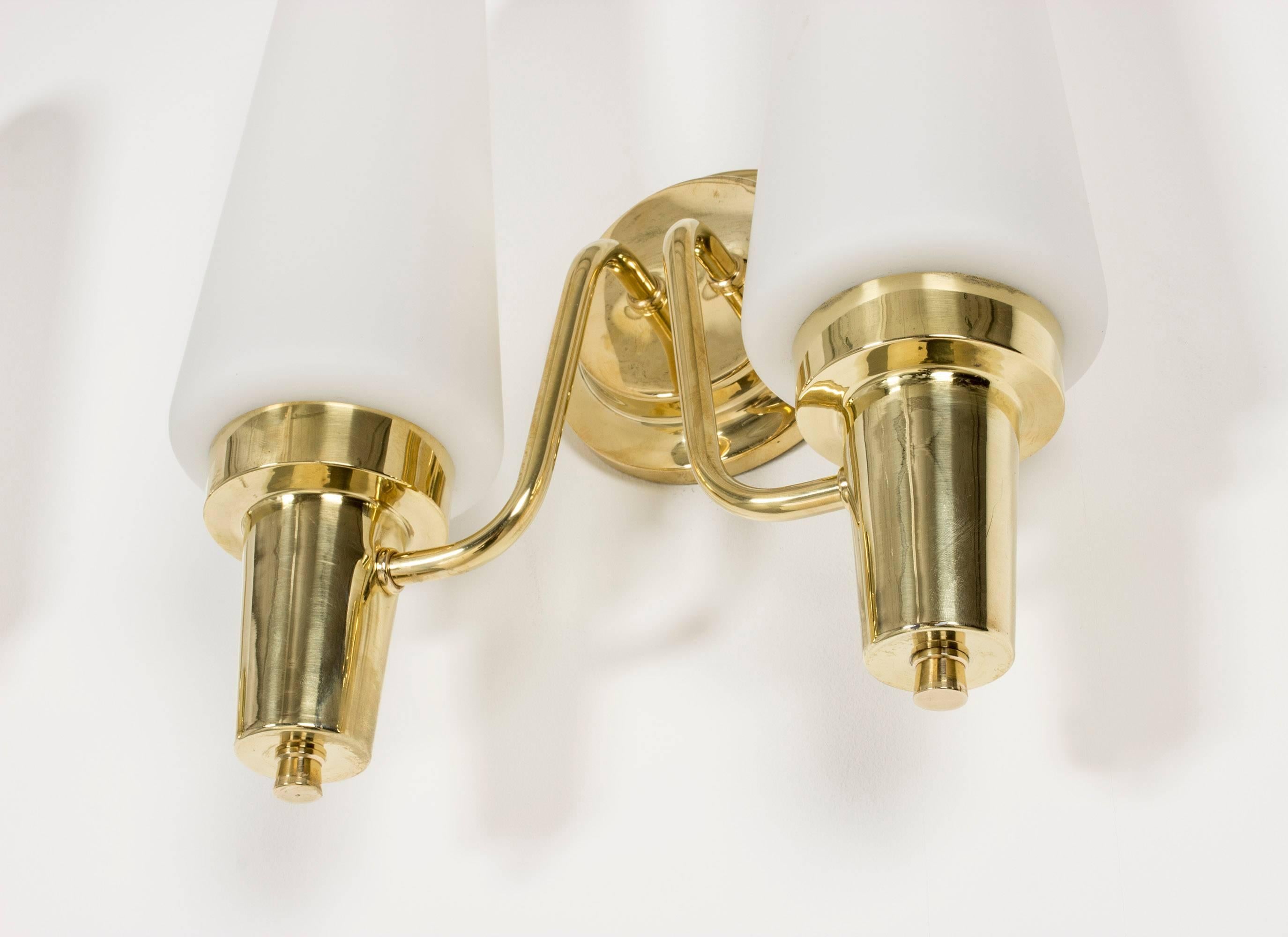 Pair of Opaline Glass and Brass Wall Lamps In Excellent Condition For Sale In Stockholm, SE