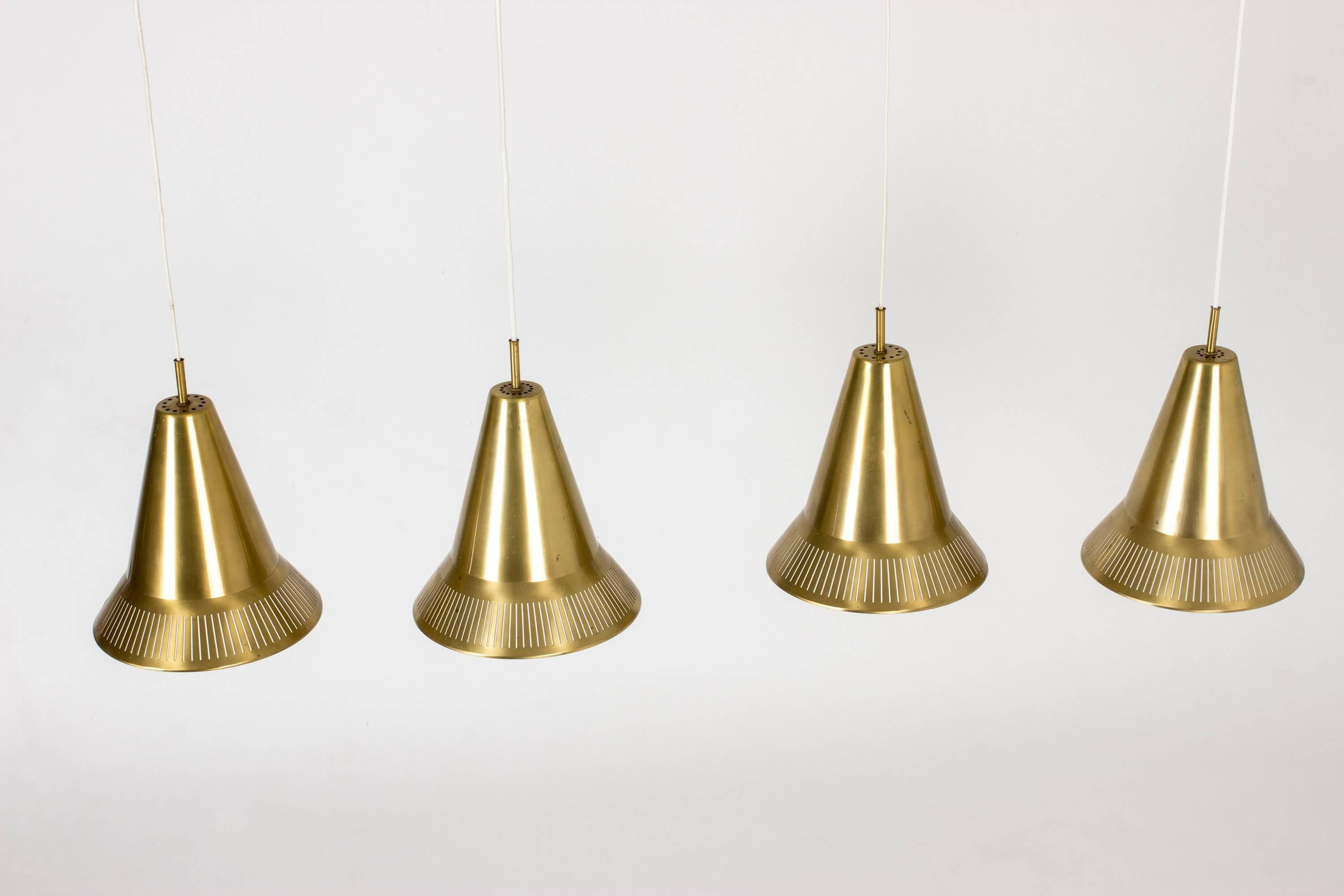 Set di quattro lampade a sospensione in ottone di Hans Bergström in vendita 1