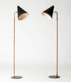 Lámparas de pie finlandesas de estilo «Midcentury Modern» diseñadas por Paavo Tynell para Idman, década de los 50