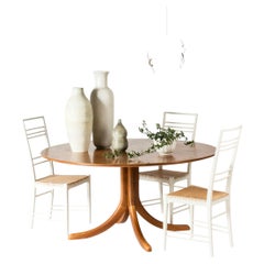 Table de salle à manger suédoise du milieu du siècle en noyer, signée Josef Frank, Firma Svenskt Tenn, années 1950