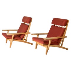 Pair of Midcentury Oak “GE-375” Lounge Chairs by Hans J. Wegner, Denmark, 1960s