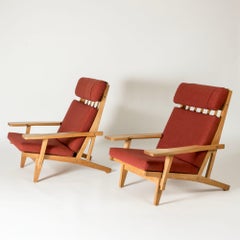 Pair of Midcentury Oak “GE-375” Lounge Chairs by Hans J. Wegner, Denmark, 1960s