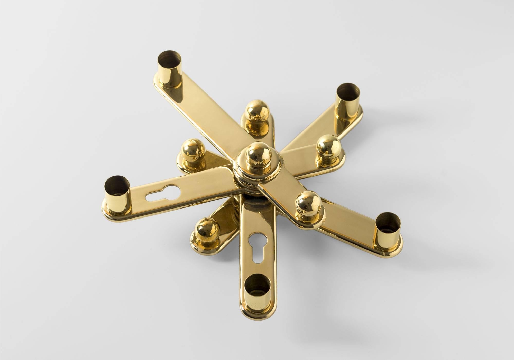 Candleholder in polished varnished brass limited edition of 75 designed by Curro Claret for BD Barcelona.

Dimensions: cm 28 x 28 x 9 H.

Remix project Vol.1 & Vol.2 

Recuperate, reuse and reinterpret. BD is joining the prefixed RE