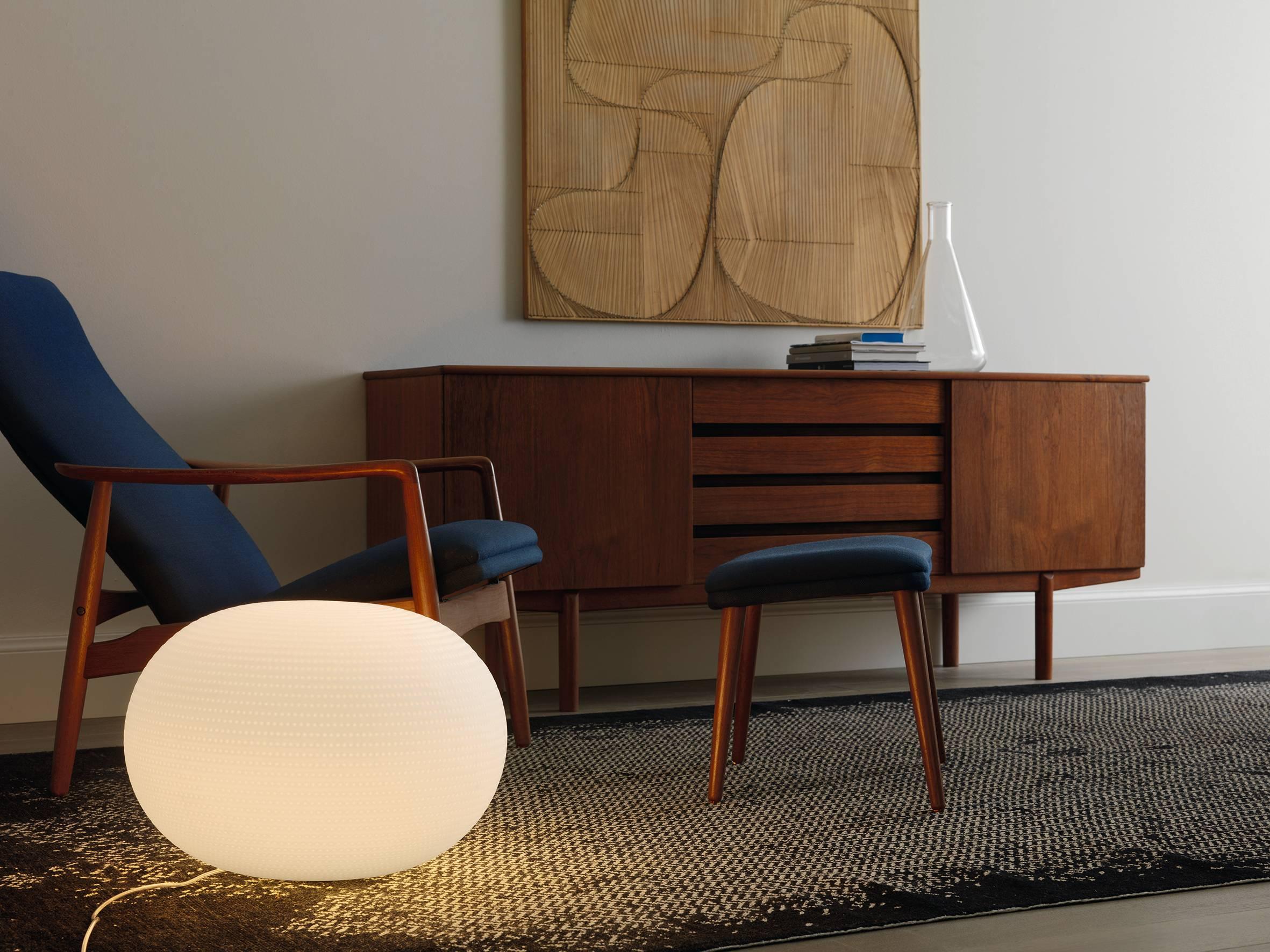 Lampada da tavolo media Bianca senza stelo di Matti Klenell da Fontana Arte in vendita 2
