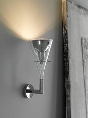 Lampada da parete Fontana Arte Flute di Franco Raggi