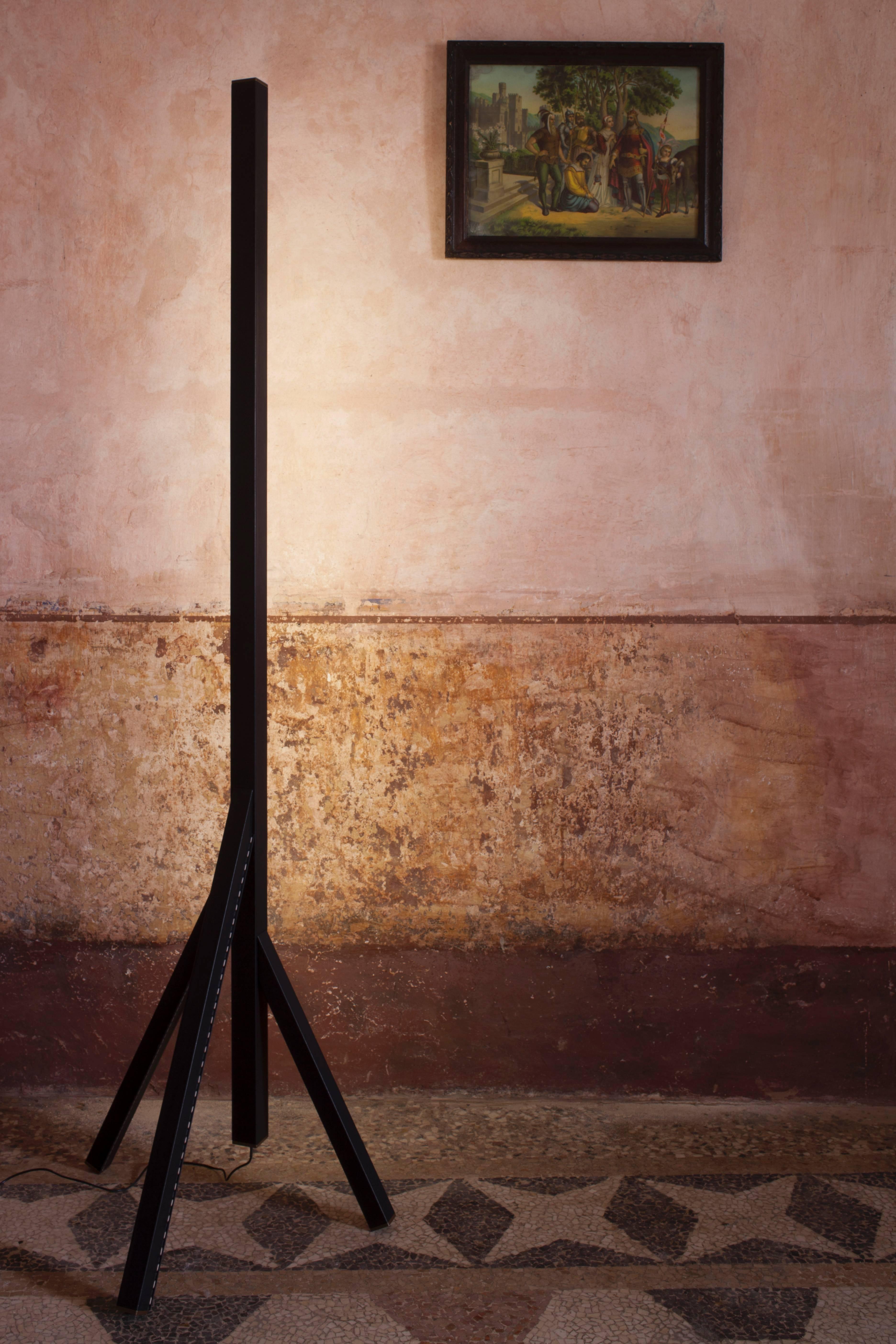 Stecco Floor Lamp Designed by Nestor Perkal for Oscar Maschera For Sale 4