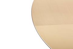 Table en satin conçue par Chiara Andreatti pour Mingardo