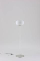 Matti Klenell Fontana Arte Bianca Stehlampe aus geblasenem Glas, entworfen, 2015