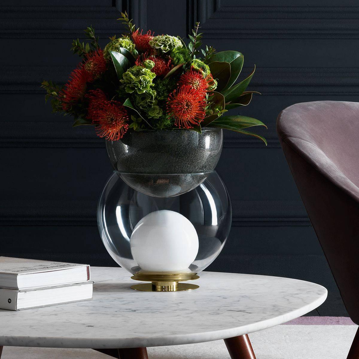 Tischlampe „Giova“ + Blumentopf entworfen von Gae Aulenti für FontanaArte (Moderne) im Angebot
