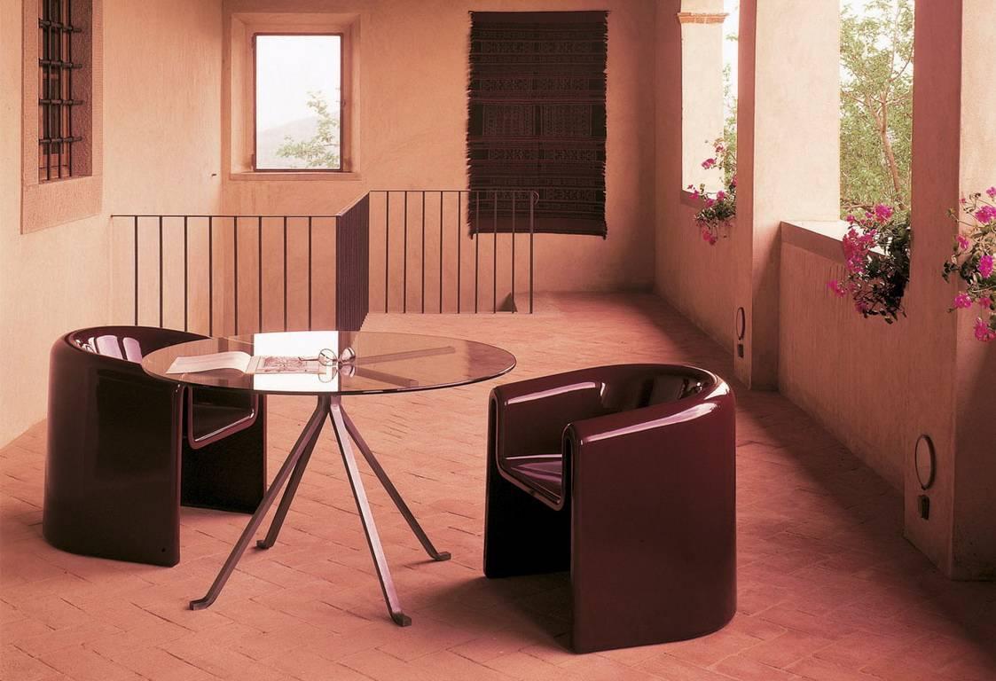 italien Table de salle à manger « Cugino » en verre trempé et acier peint d'Enzo Mari pour Driade en vente