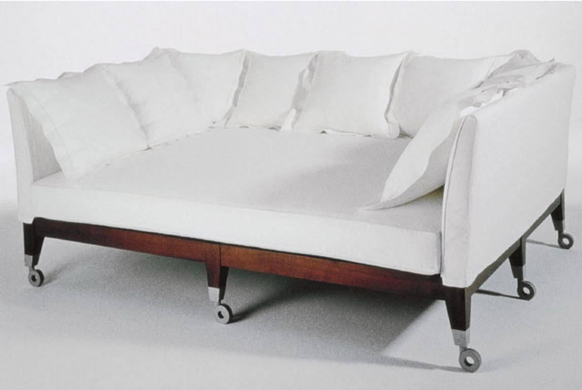 „Neoz“ Gegossenes, tiefes dreisitziges Sofa „Neoz“, entworfen von Philippe Starck für Driade (Aluminium)