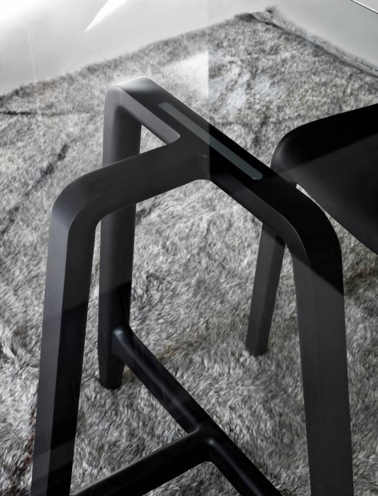 Table « Chevalet » à plateau en verre trempé et base en noyer de L. et R. Palomba pour Driade Neuf - En vente à Brooklyn, NY