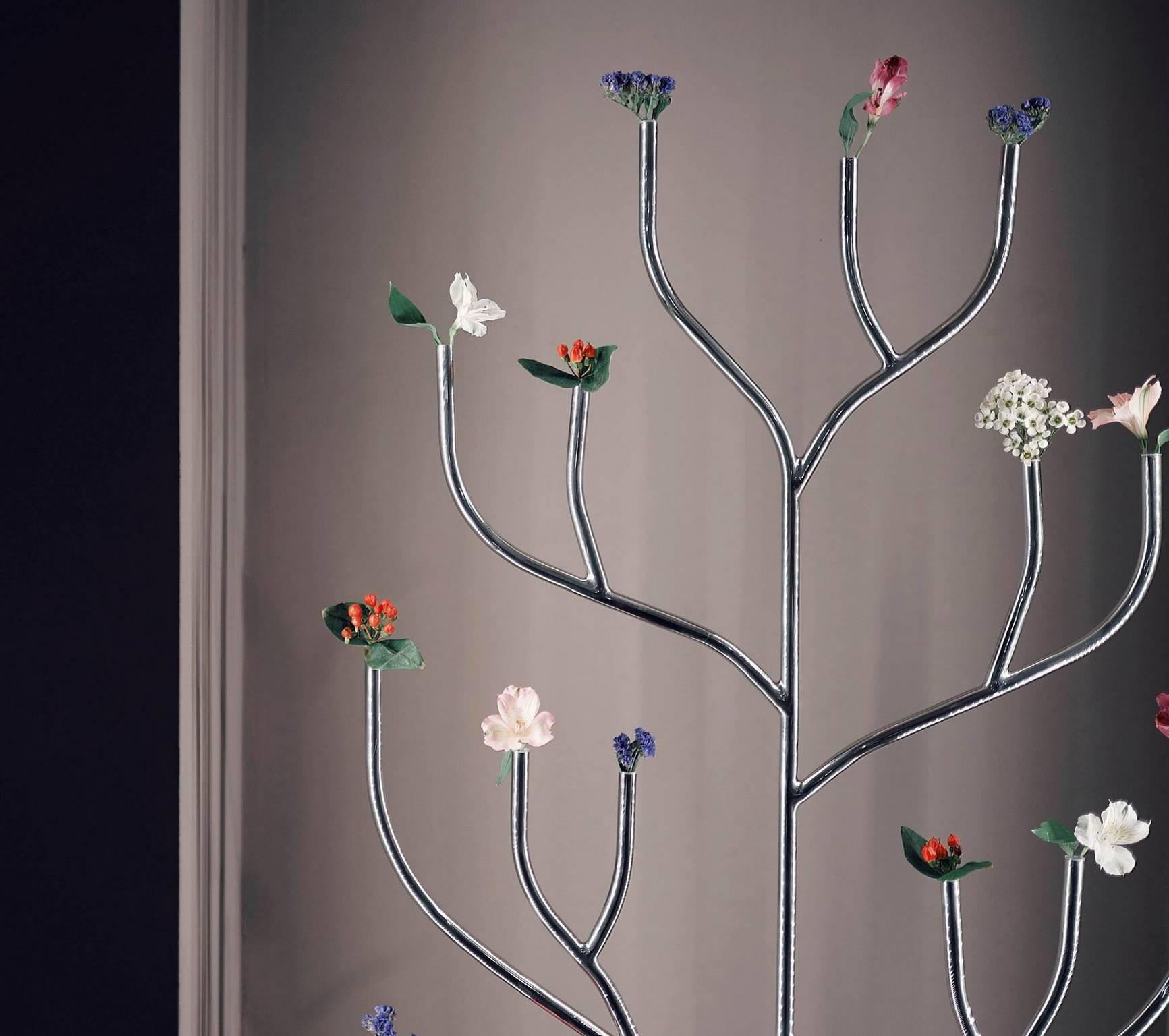 Moderne Pupitre à fleurs en acier poli « Hanahana » conçu par Kazuyo Sejima pour Driade en vente