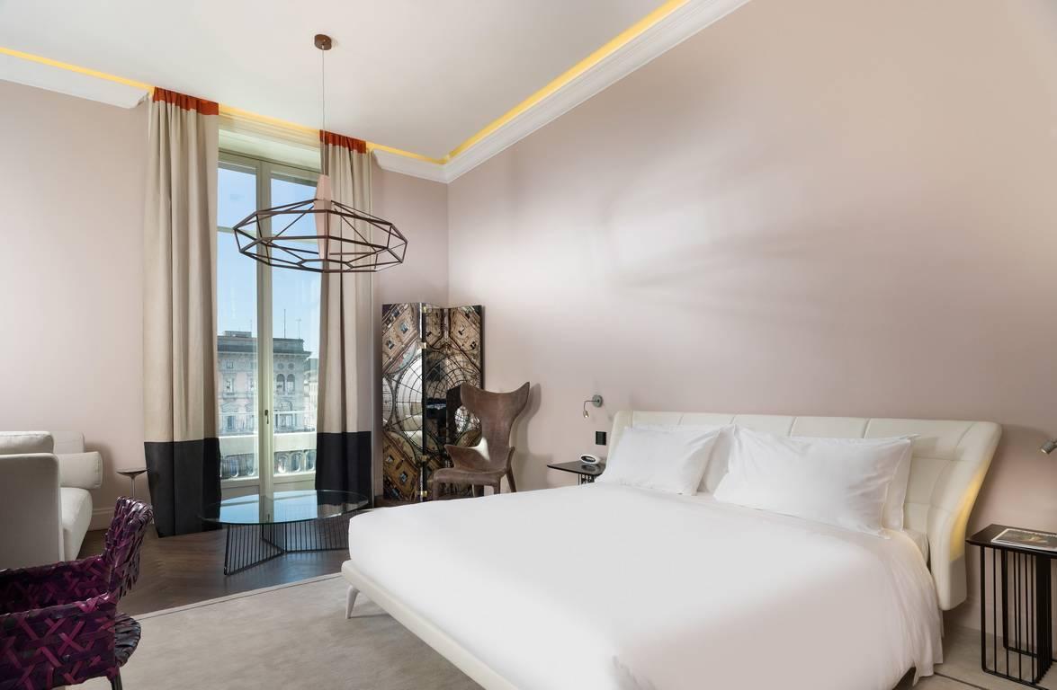 Moderne Leeon, double lit en cuir conçu par Ludovica et Roberto Palomba pour Driade en vente