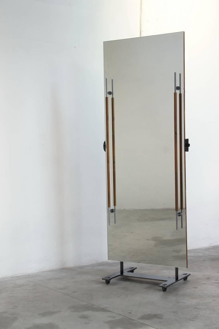 pivoting floor mirror