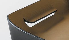 "Italo" Bandeja de entrada y salida de piel Diseñada por Claude Bouchard para Oscar Maschera