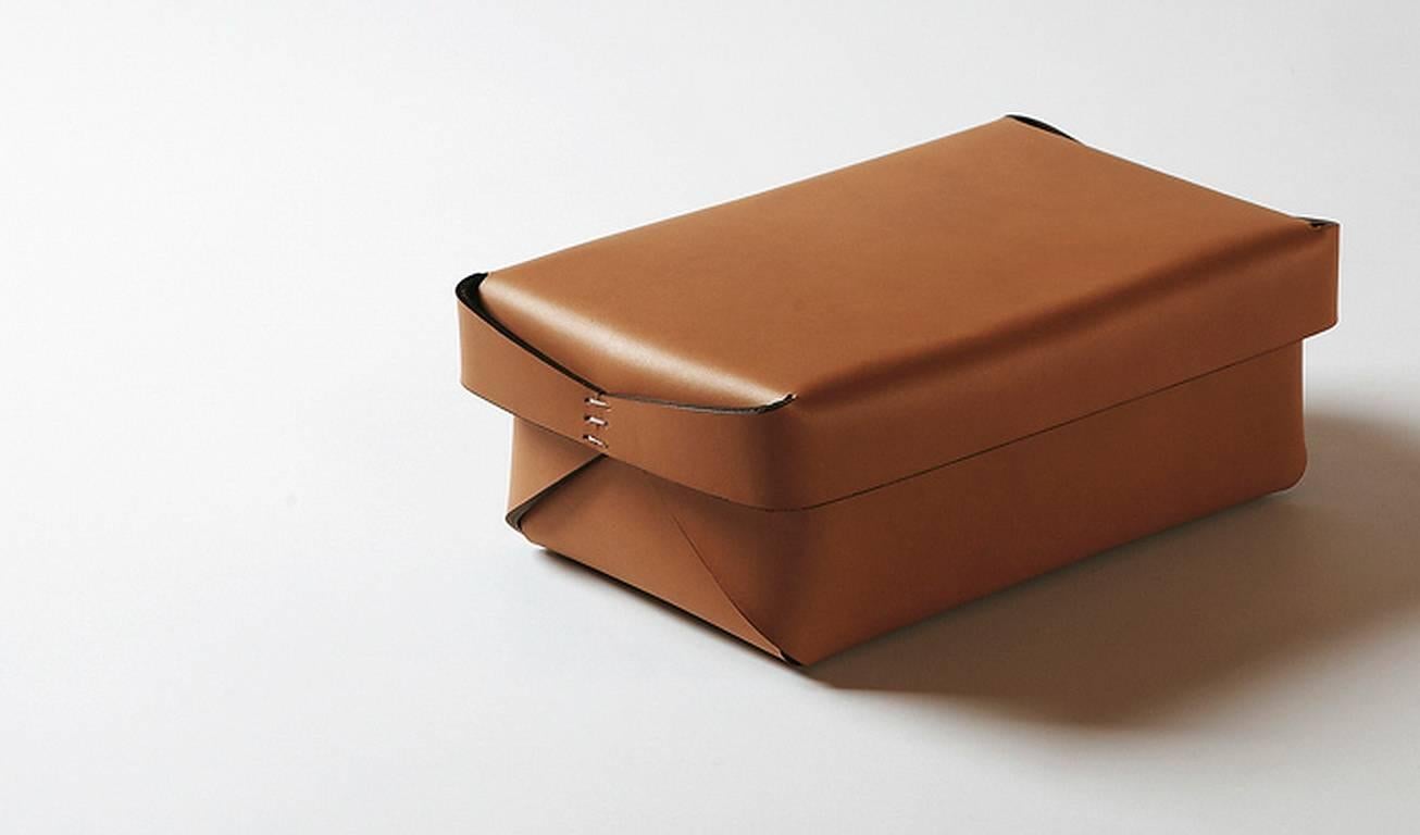 italien Boîte en cuir «ettangolare » conçue par Oscar Maschera en vente