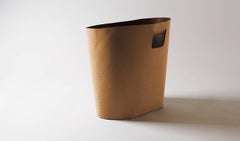 ""Piero"" Lederkorb mit Griffen, entworfen von C. Bouchard für Oscar Maschera