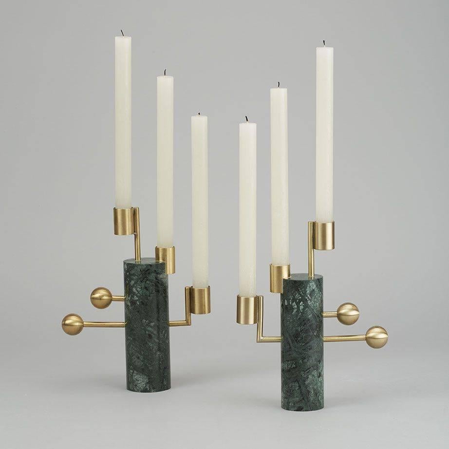 Verde Guatemala-Marmor-Kerzenhalter „Stargazer“, entworfen von Lara Bohinc (Moderne)