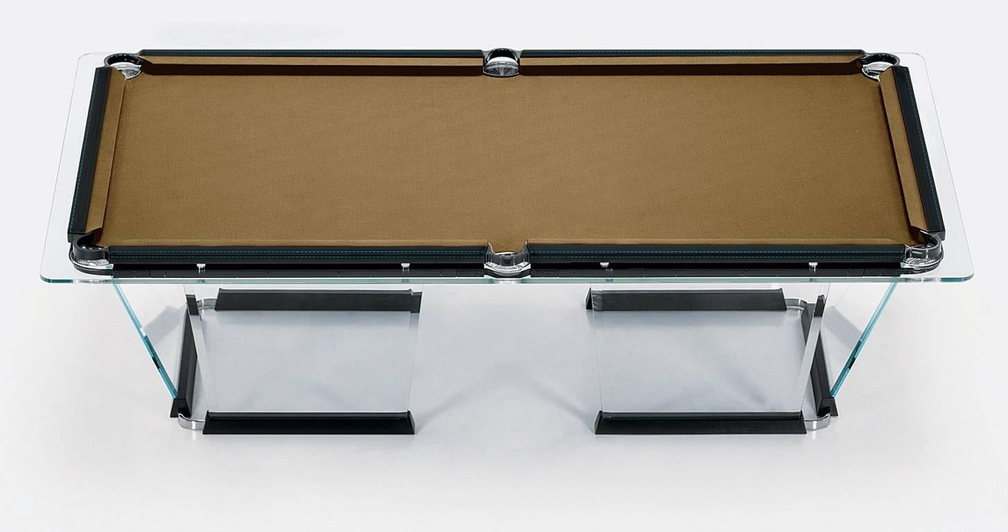 „T1.2“ Kristall-Pooltisch mit Leder- oder Walnussholzbezügen von M. Sadler für Teckell im Zustand „Neu“ in Brooklyn, NY