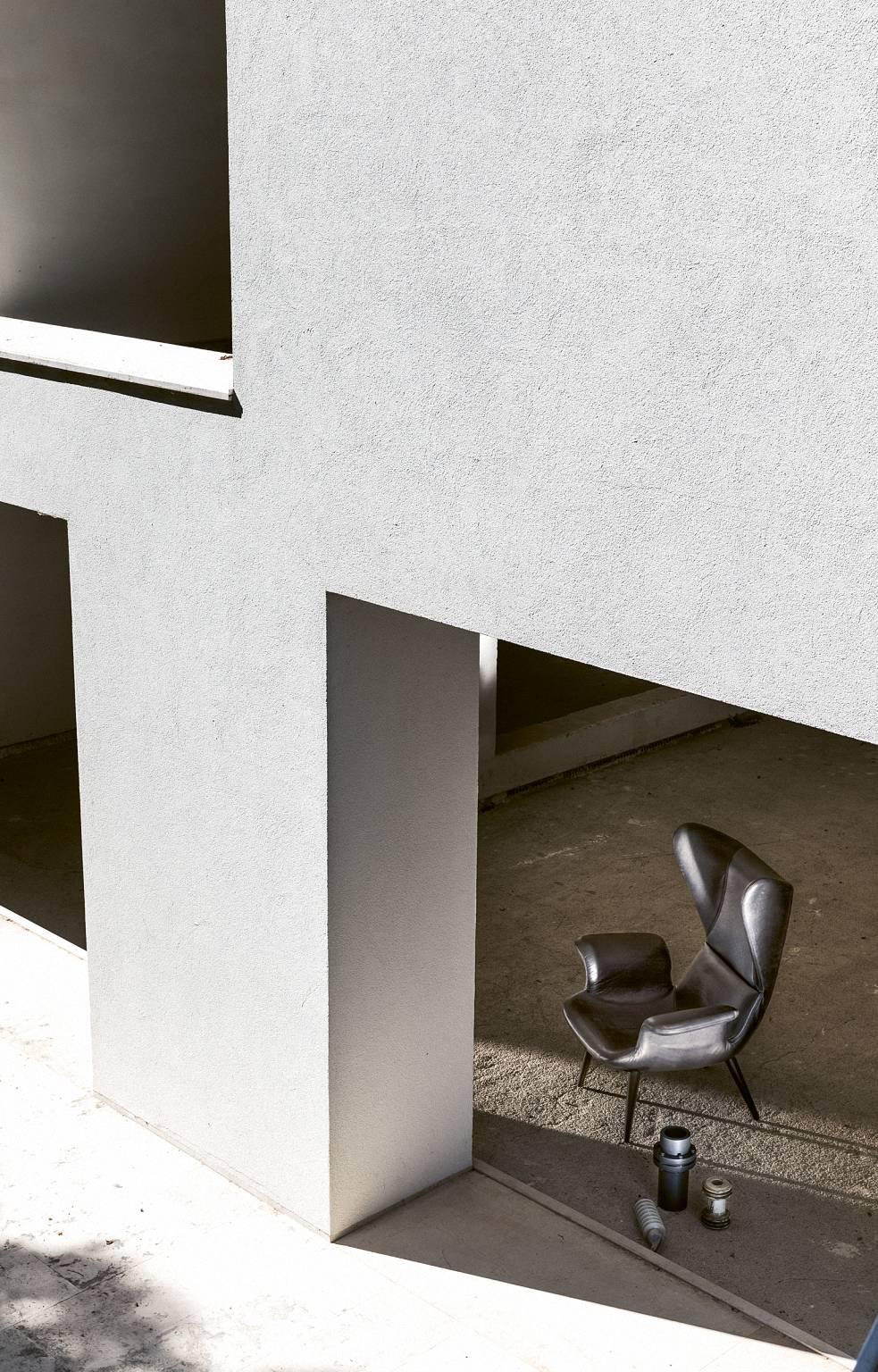 „Longwave“ Sessel aus Stoff oder Leder mit hoher Rückenlehne von Moroso für Diesel (21. Jahrhundert und zeitgenössisch) im Angebot