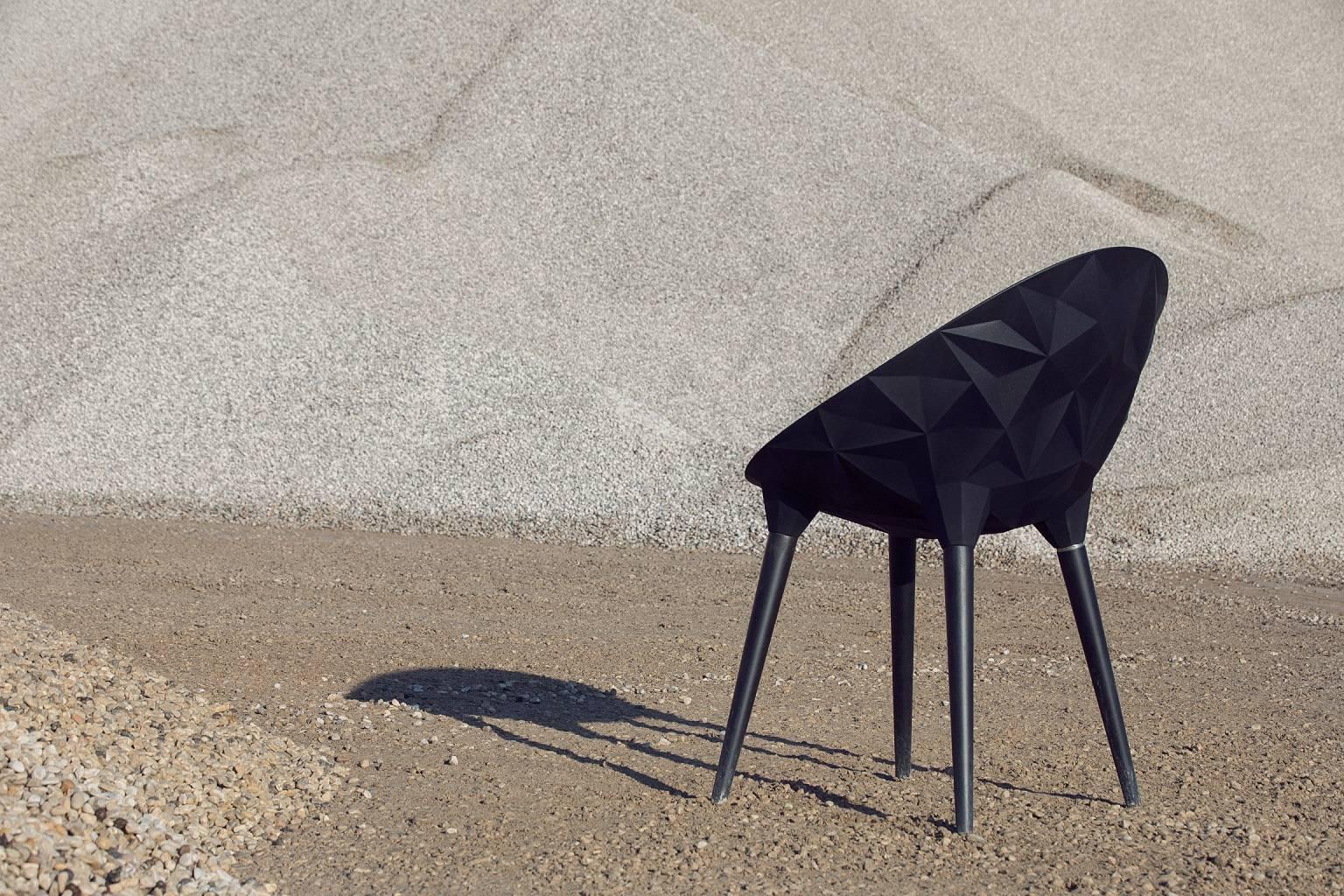 „Rock Chair“ Schwarzer, weißer oder grauer Esszimmerstuhl von Moroso für Diesel im Zustand „Neu“ im Angebot in Brooklyn, NY