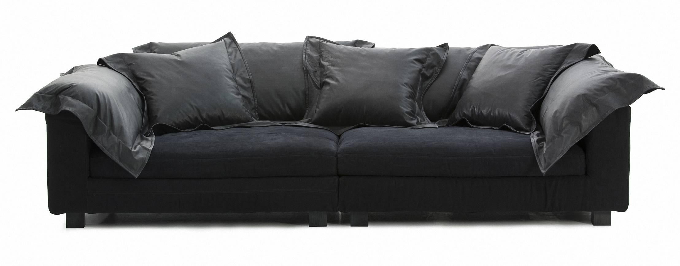 „Nebula Nine“ Sofa aus Baumwolle, Leinen, Leder und Samt mit Samtbezug von Moroso & Diesel (Italienisch) im Angebot