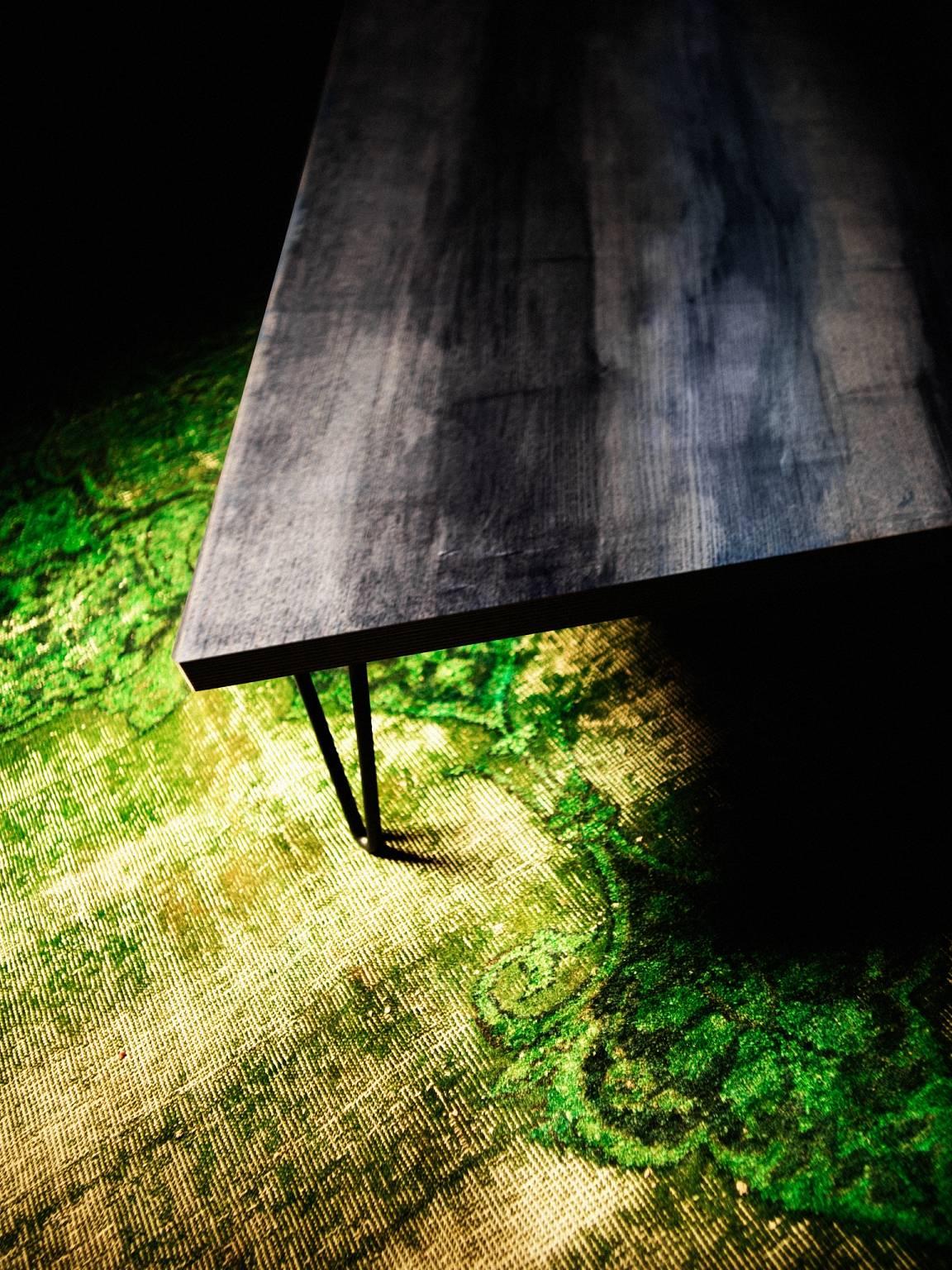 „Overdyed“ Tisch aus anilinfarbener gefärbter Esche mit furnierter Platte und Stahlfuß von Moroso für Diesel im Angebot 1