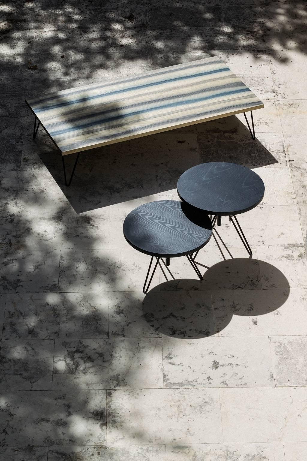 „Overdyed“ Tisch aus anilinfarbener gefärbter Esche mit furnierter Platte und Stahlfuß von Moroso für Diesel (21. Jahrhundert und zeitgenössisch) im Angebot