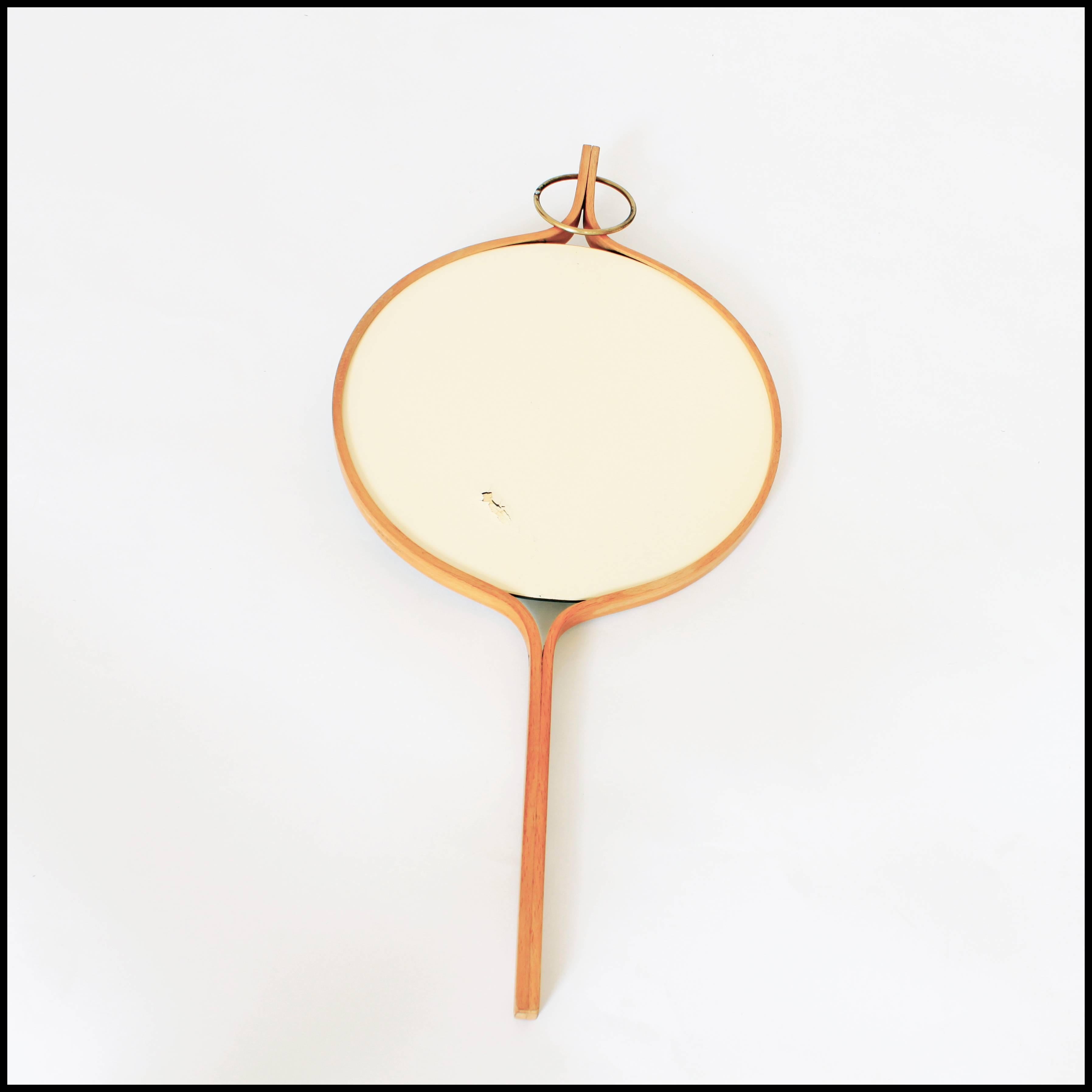 Exquisite Handheld Mirror by Hans Agne Jakobsson (Buchenholz) im Angebot